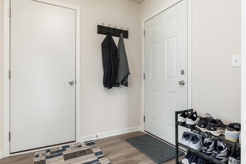 Loves Park, Illinois 61111, United States, 2 Bedrooms Bedrooms, ,2 BathroomsBathrooms,Residential,Pending,203763