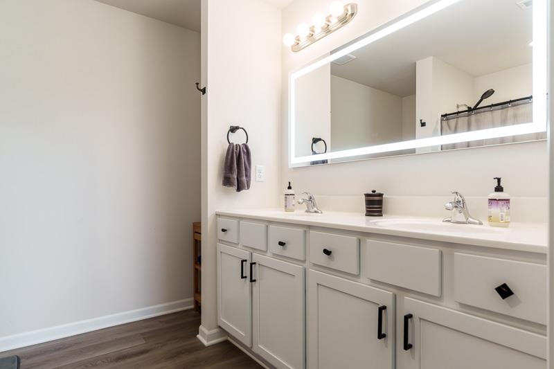 Loves Park, Illinois 61111, United States, 2 Bedrooms Bedrooms, ,2 BathroomsBathrooms,Residential,Pending,203763