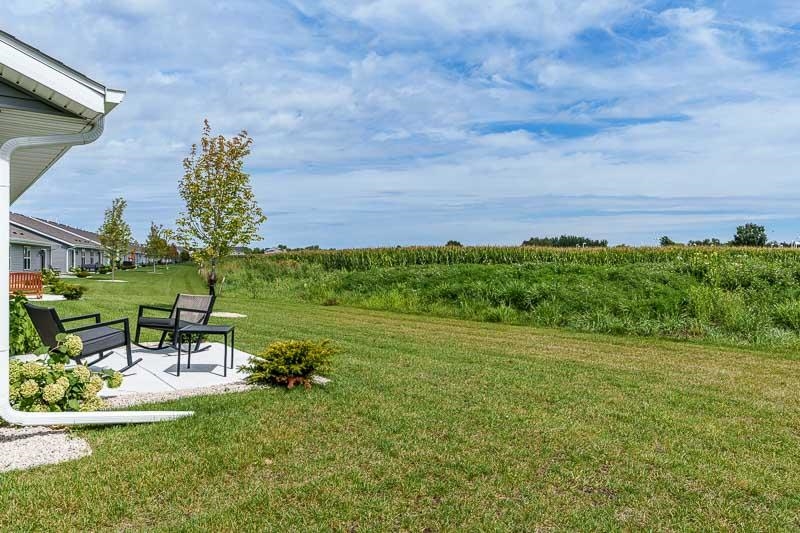 Loves Park, Illinois 61111, United States, 2 Bedrooms Bedrooms, ,2 BathroomsBathrooms,Residential,Pending,203763