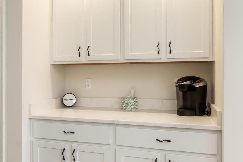 Loves Park, Illinois 61111, United States, 2 Bedrooms Bedrooms, ,2 BathroomsBathrooms,Residential,Pending,203763