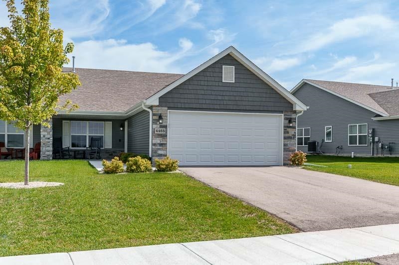 Loves Park, Illinois 61111, United States, 2 Bedrooms Bedrooms, ,2 BathroomsBathrooms,Residential,Pending,203763