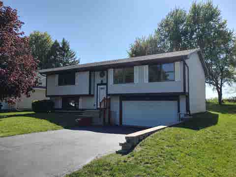 Homes For Sale - 154 NW Columbia Street<br/> Boone County, POPLAR GROVE, IL 61065