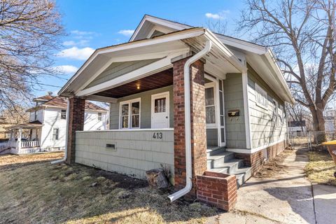 Homes For Sale - 413 Adams Streets<br/> ROCKFORD, IL 61107