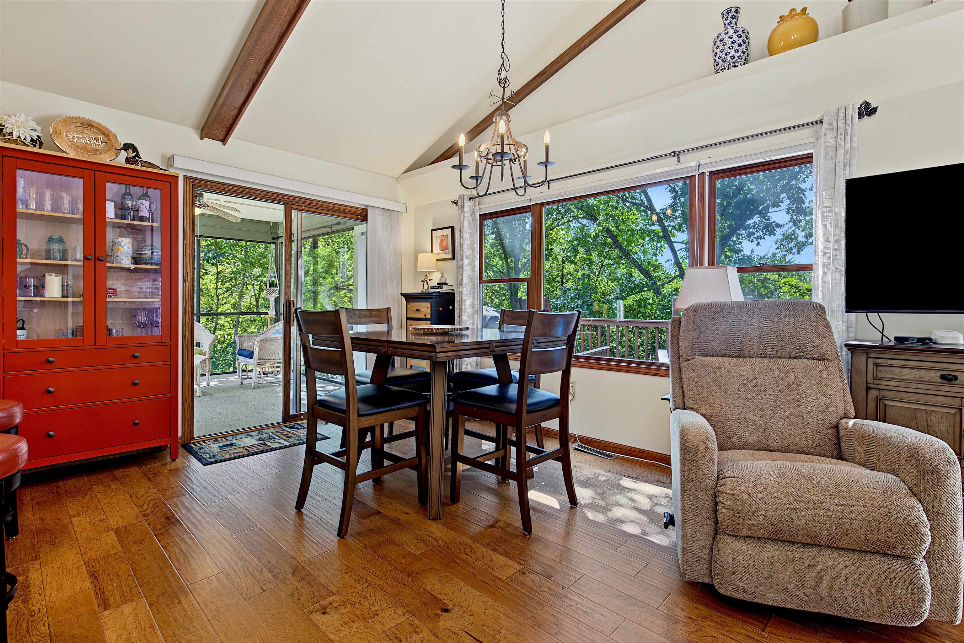 303 W Wachter Road