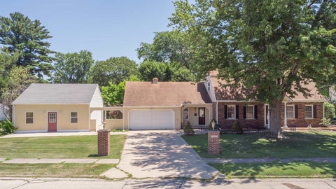 Homes For Sale - 23 Elizabeth Circle<br/> Stephenson County, FREEPORT, IL 61032