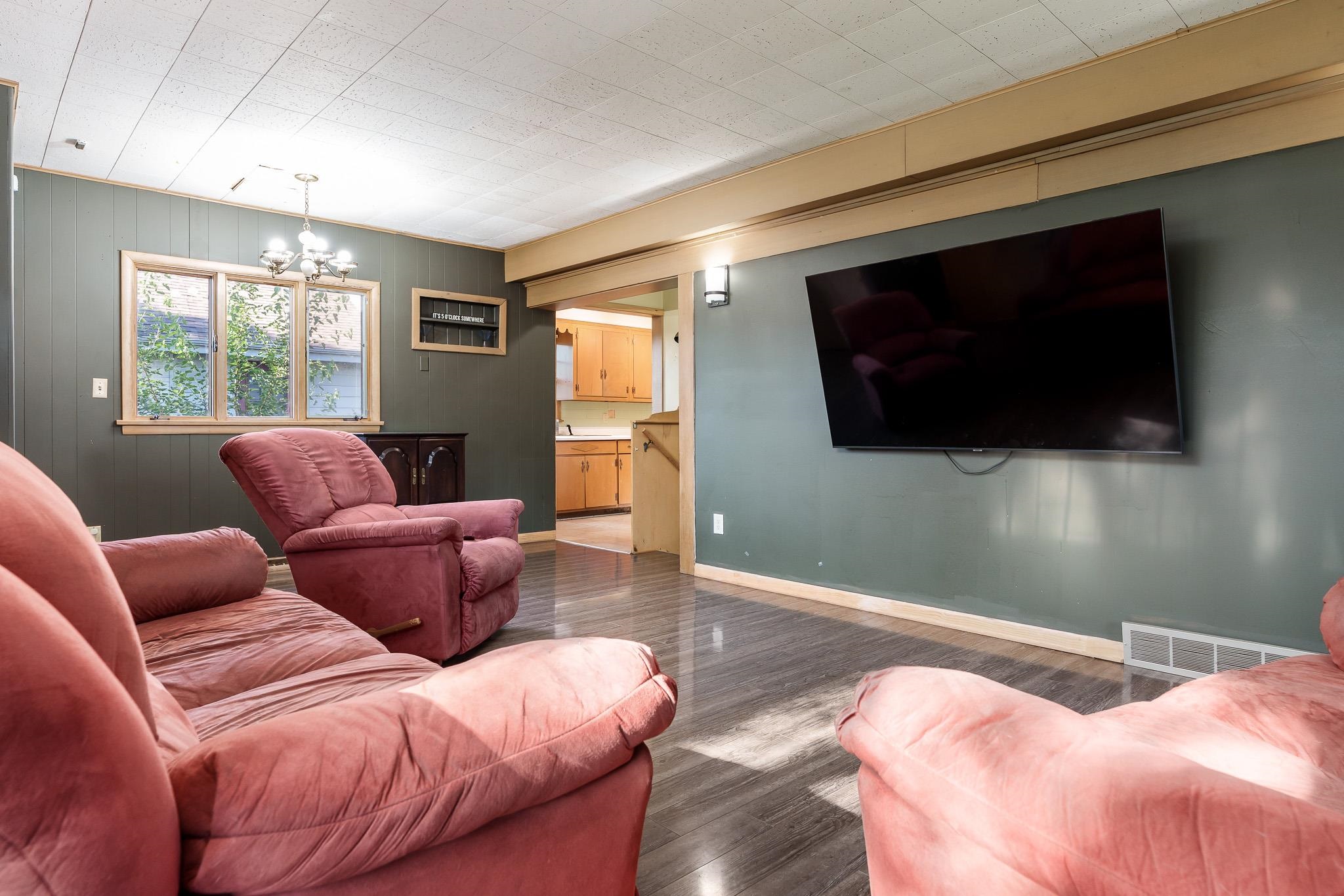 Rockford, Illinois 61107, United States, 2 Bedrooms Bedrooms, ,2 BathroomsBathrooms,Residential,Active,180986