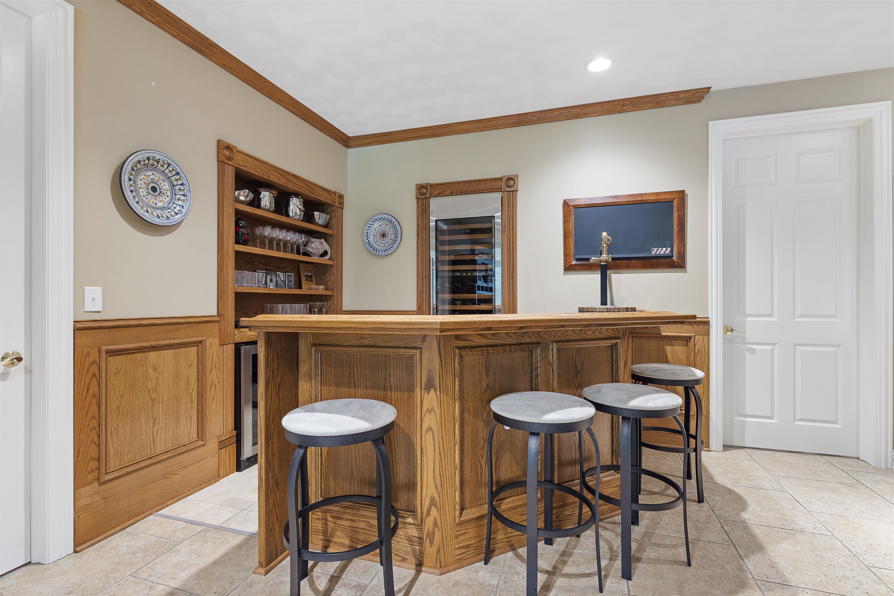 Belvidere, Illinois 61008, United States, 5 Bedrooms Bedrooms, ,4 BathroomsBathrooms,Residential,Active,70041