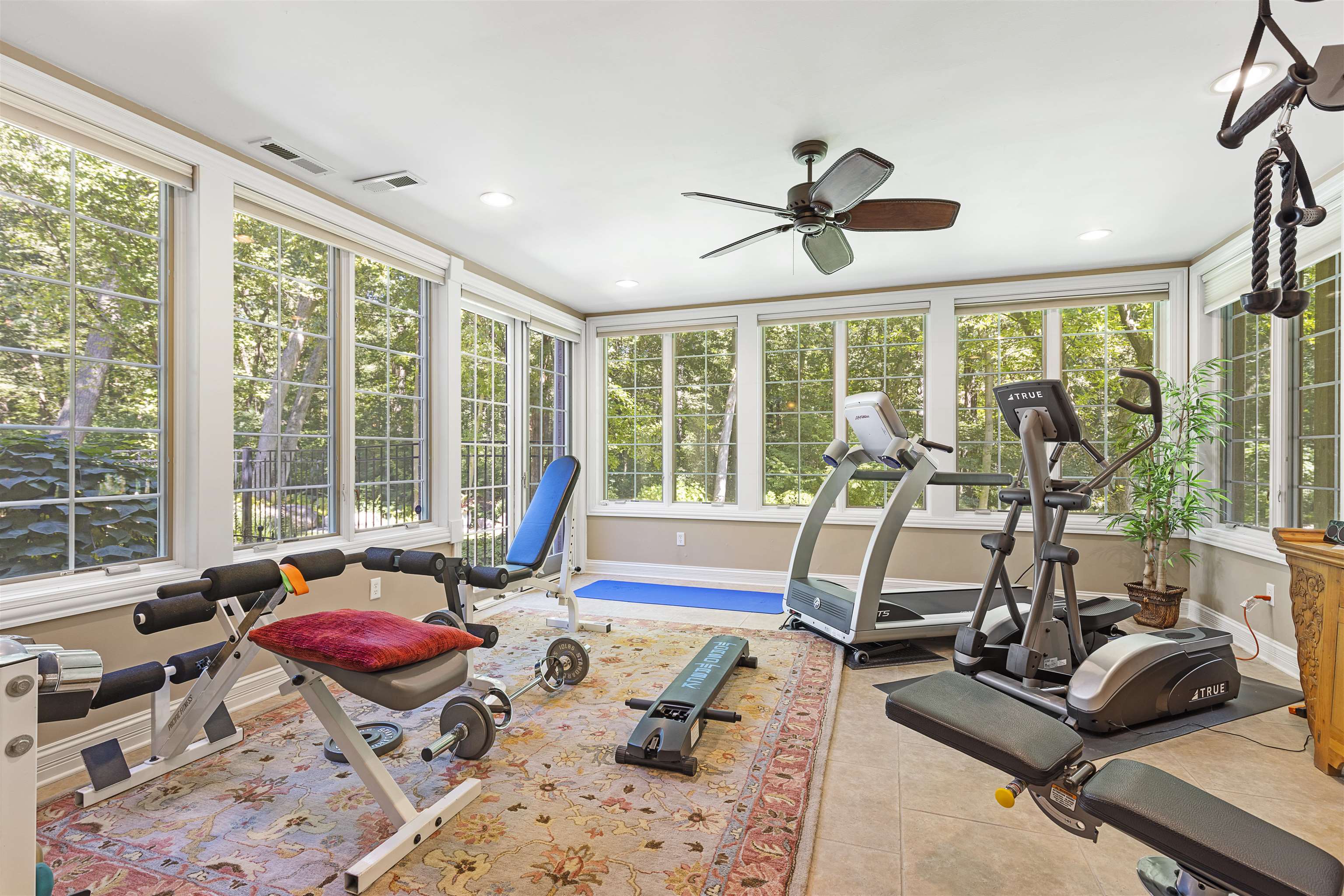 Belvidere, Illinois 61008, United States, 5 Bedrooms Bedrooms, ,4 BathroomsBathrooms,Residential,Active,70041