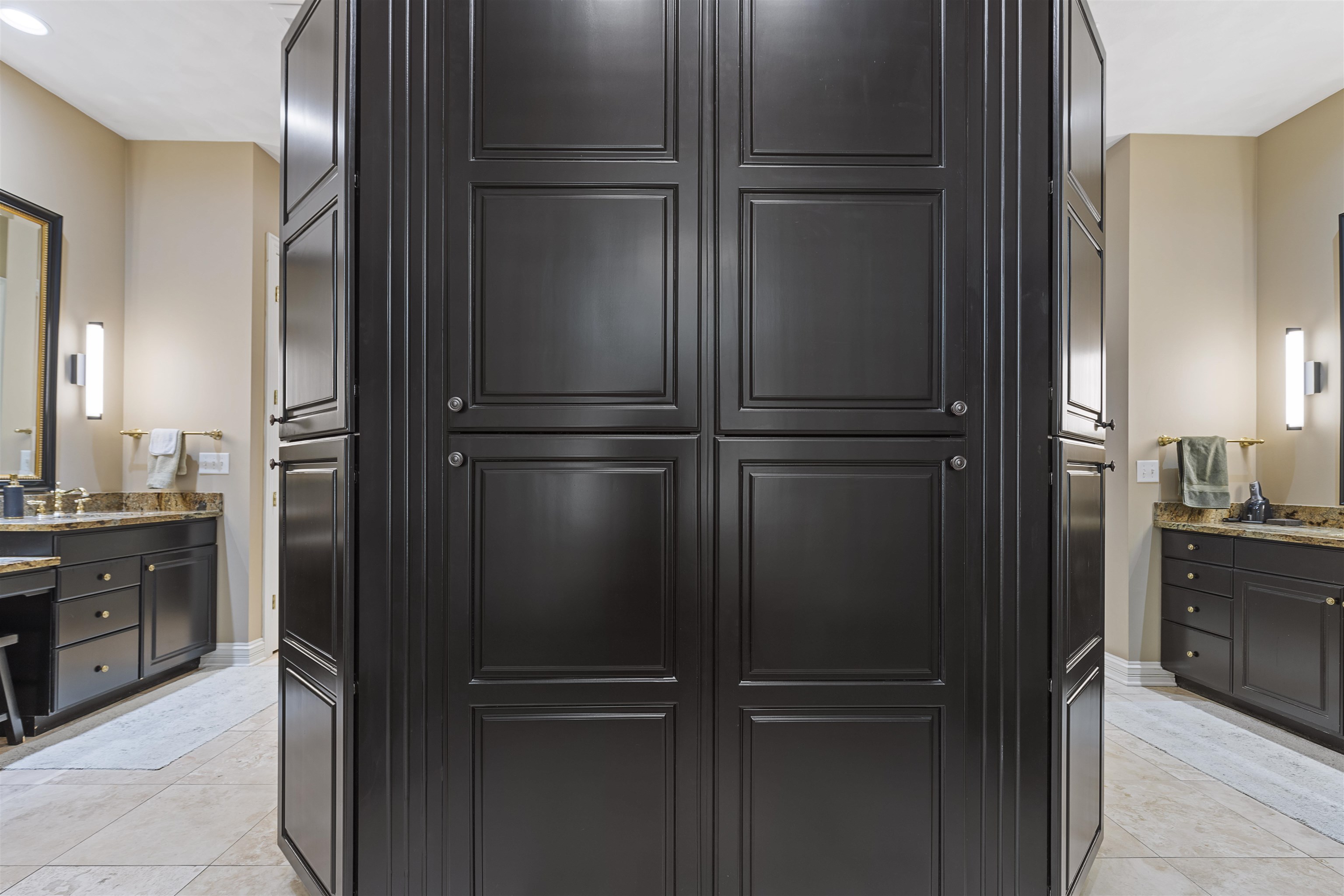 Belvidere, Illinois 61008, United States, 5 Bedrooms Bedrooms, ,4 BathroomsBathrooms,Residential,Active,70041