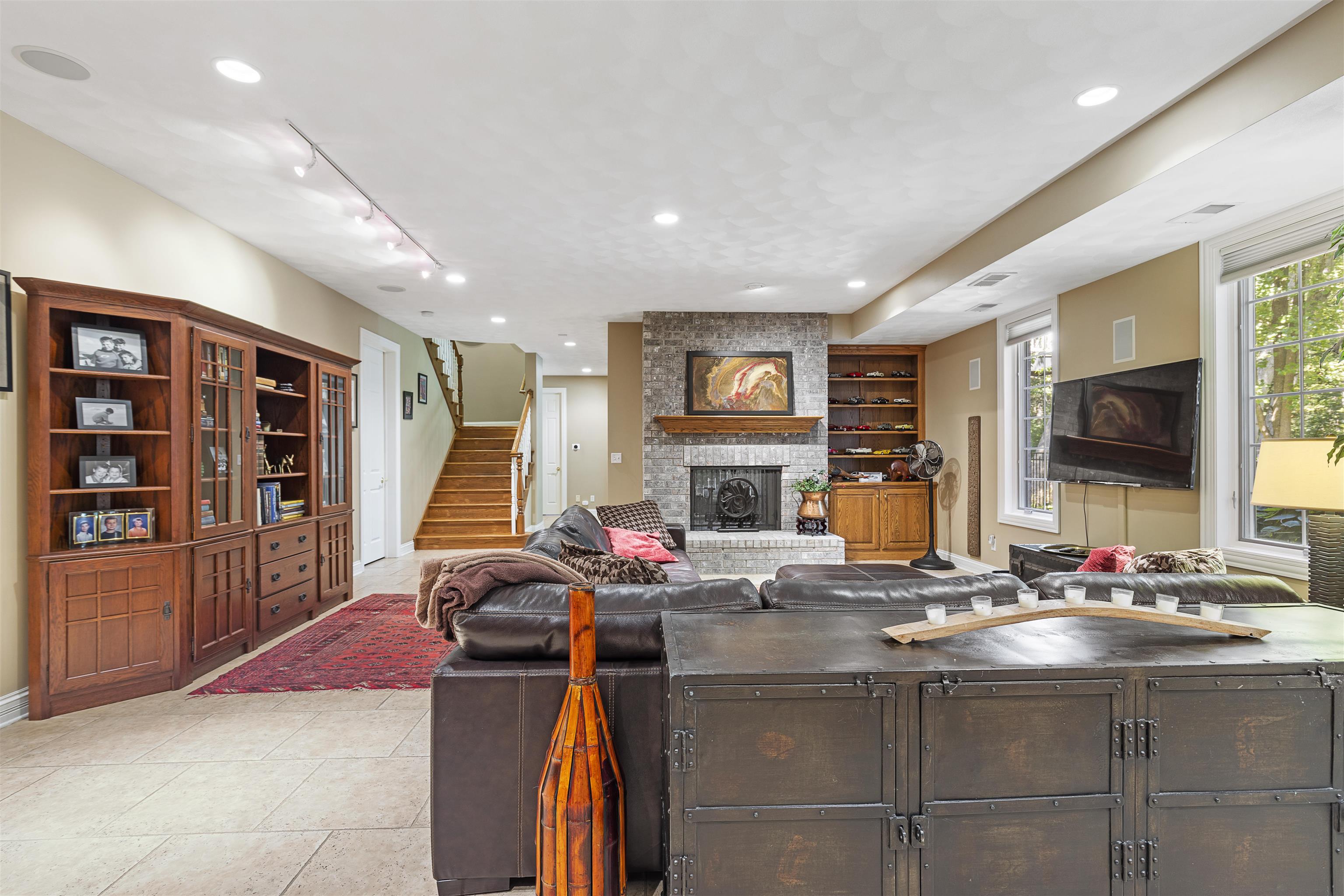 Belvidere, Illinois 61008, United States, 5 Bedrooms Bedrooms, ,4 BathroomsBathrooms,Residential,Active,70041