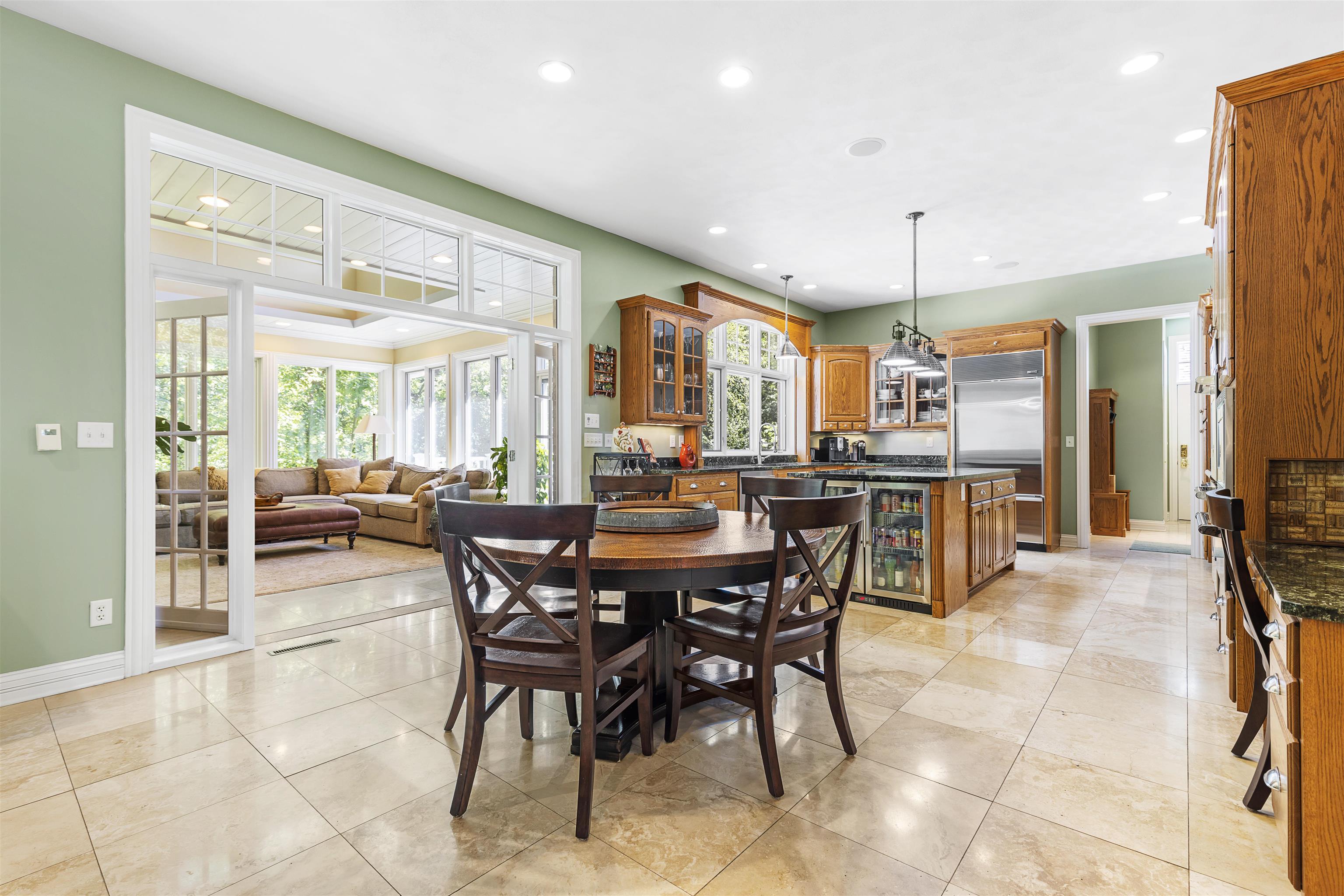 Belvidere, Illinois 61008, United States, 5 Bedrooms Bedrooms, ,4 BathroomsBathrooms,Residential,Active,70041