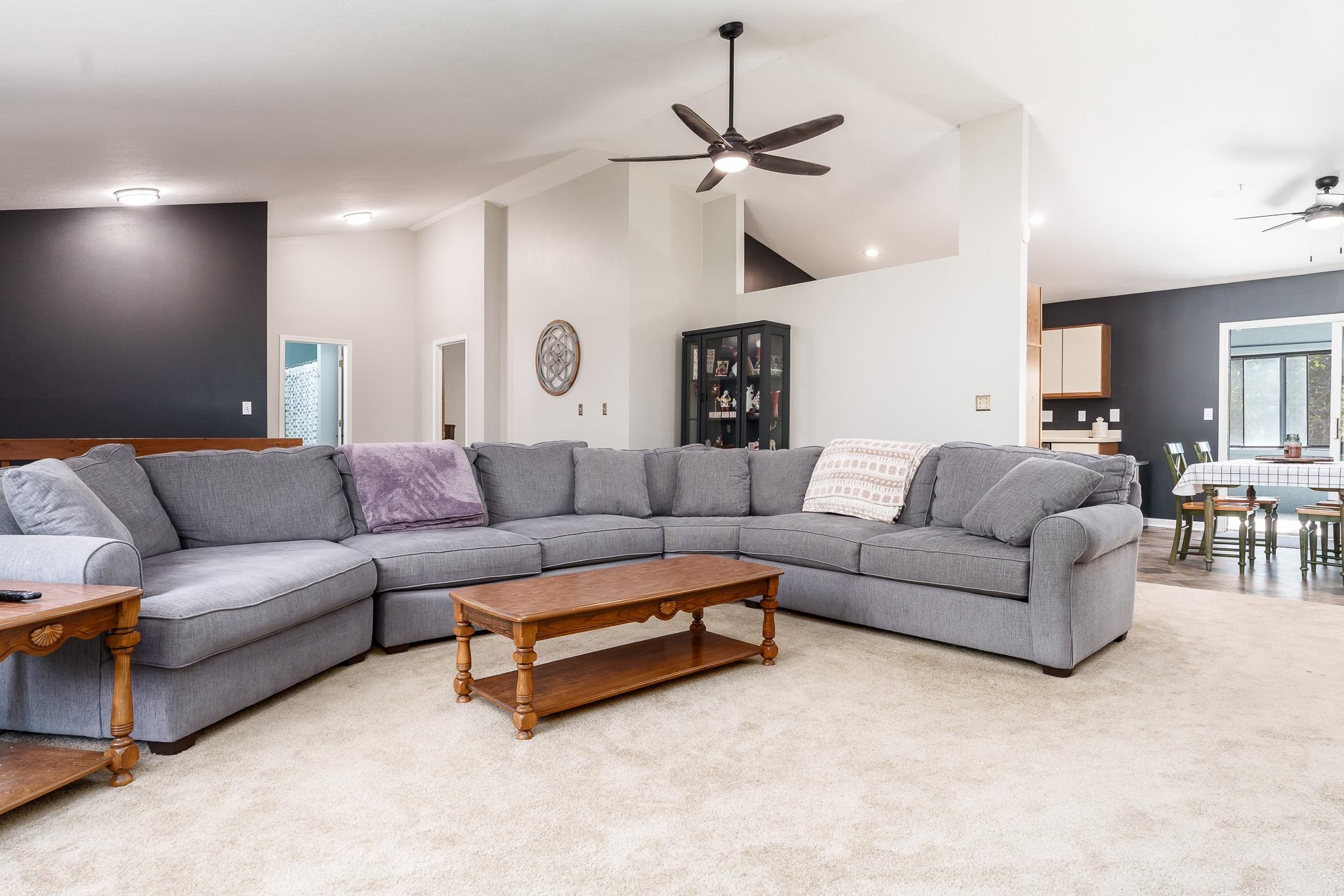 Loves Park, Illinois 61111, United States, 3 Bedrooms Bedrooms, ,3 BathroomsBathrooms,Residential,Active,229461