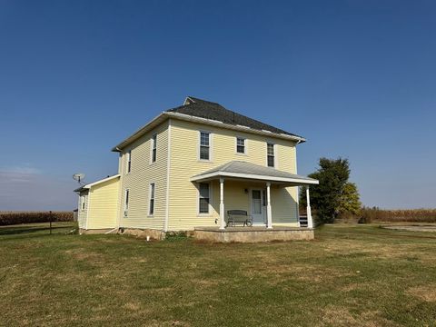 Homes For Sale - 27375 Il Rt 40<br/> Chadwick, IL 61014