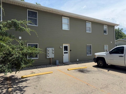 Homes For Rent - 106 S 3rd Ave<br/> MENDOTA, IL 61342