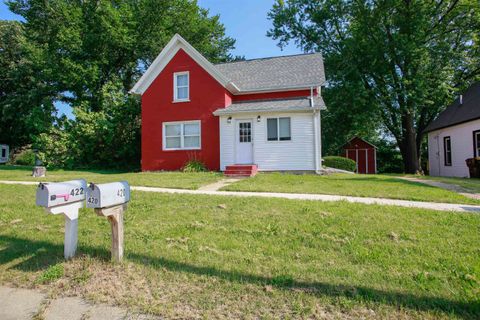 Homes For Sale - 422 Hubbard Street<br/> Stephenson County, WINSLOW, IL 61089