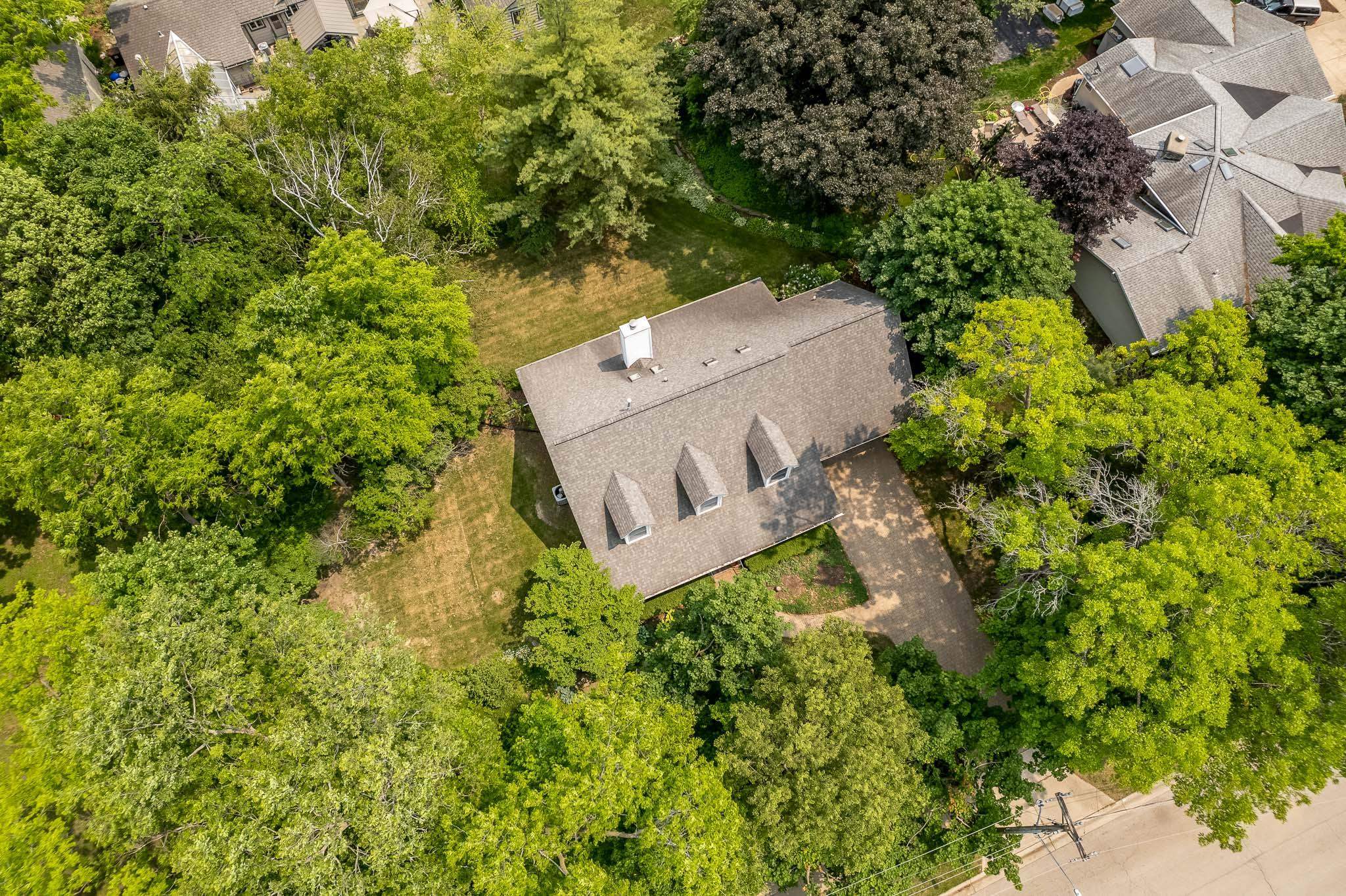 Rockford, Illinois 61107, United States, 3 Bedrooms Bedrooms, ,3 BathroomsBathrooms,Residential,Pending,143694