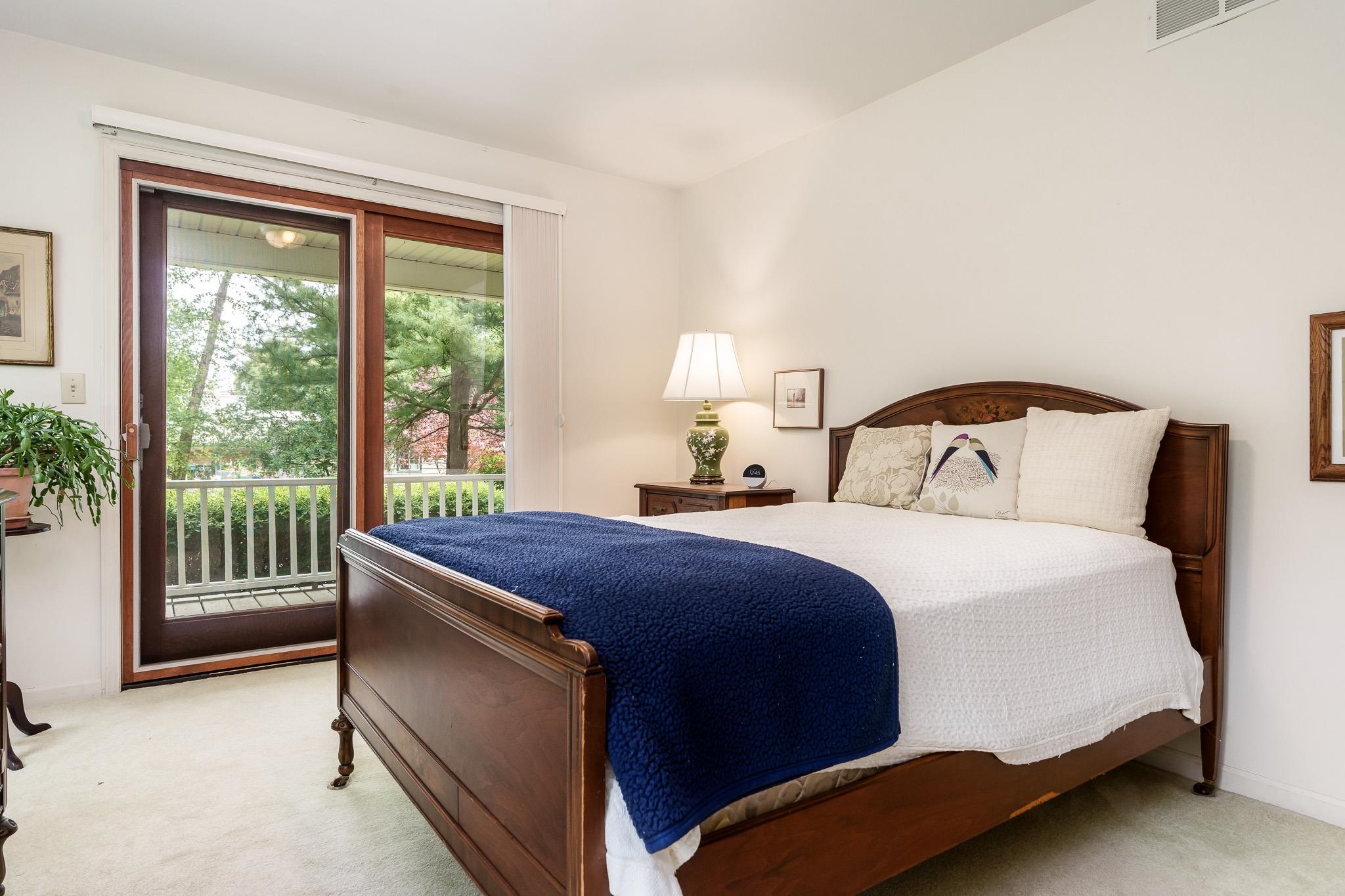 Rockford, Illinois 61107, United States, 3 Bedrooms Bedrooms, ,3 BathroomsBathrooms,Residential,Pending,143694