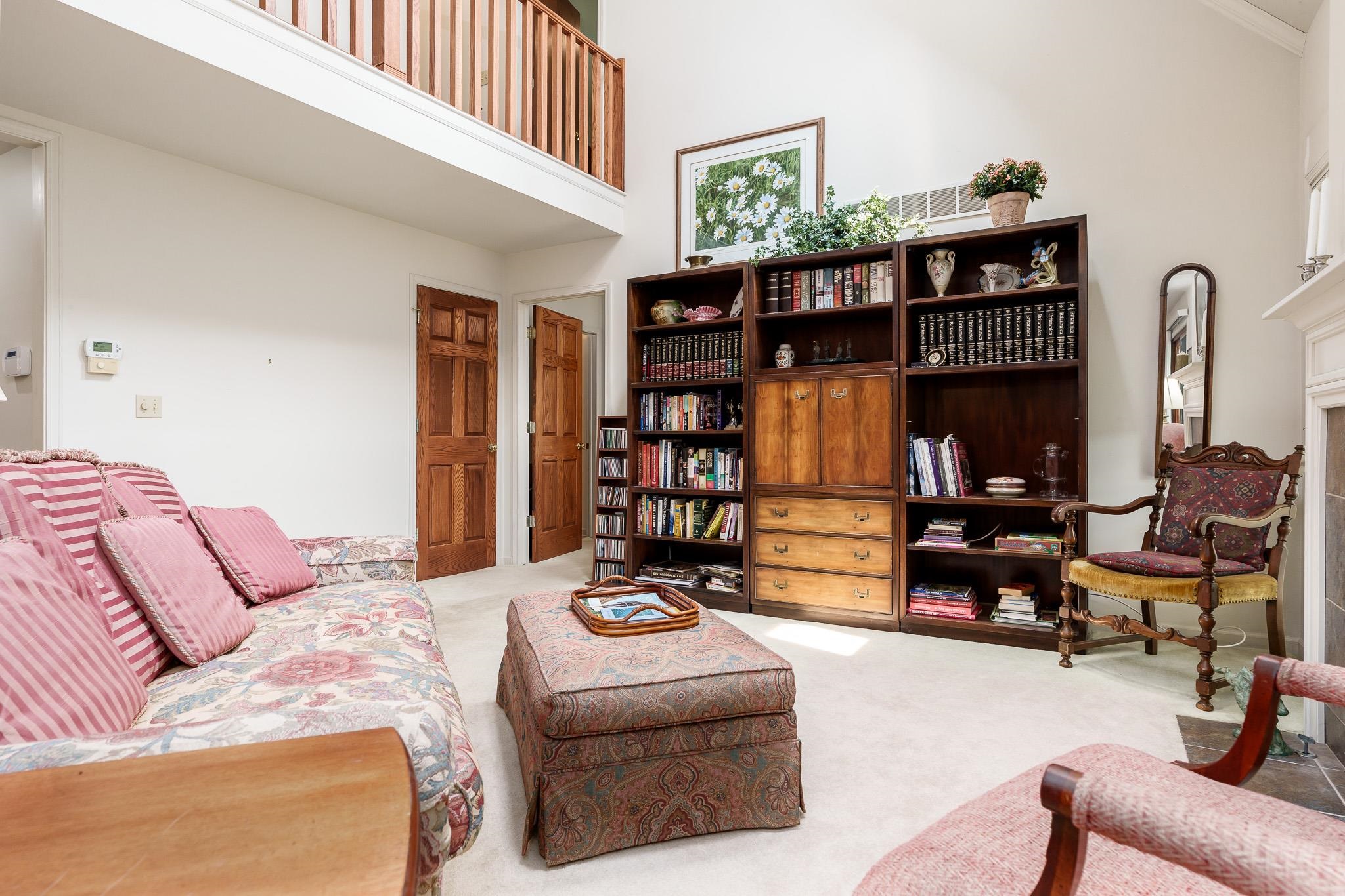 Rockford, Illinois 61107, United States, 3 Bedrooms Bedrooms, ,3 BathroomsBathrooms,Residential,Pending,143694