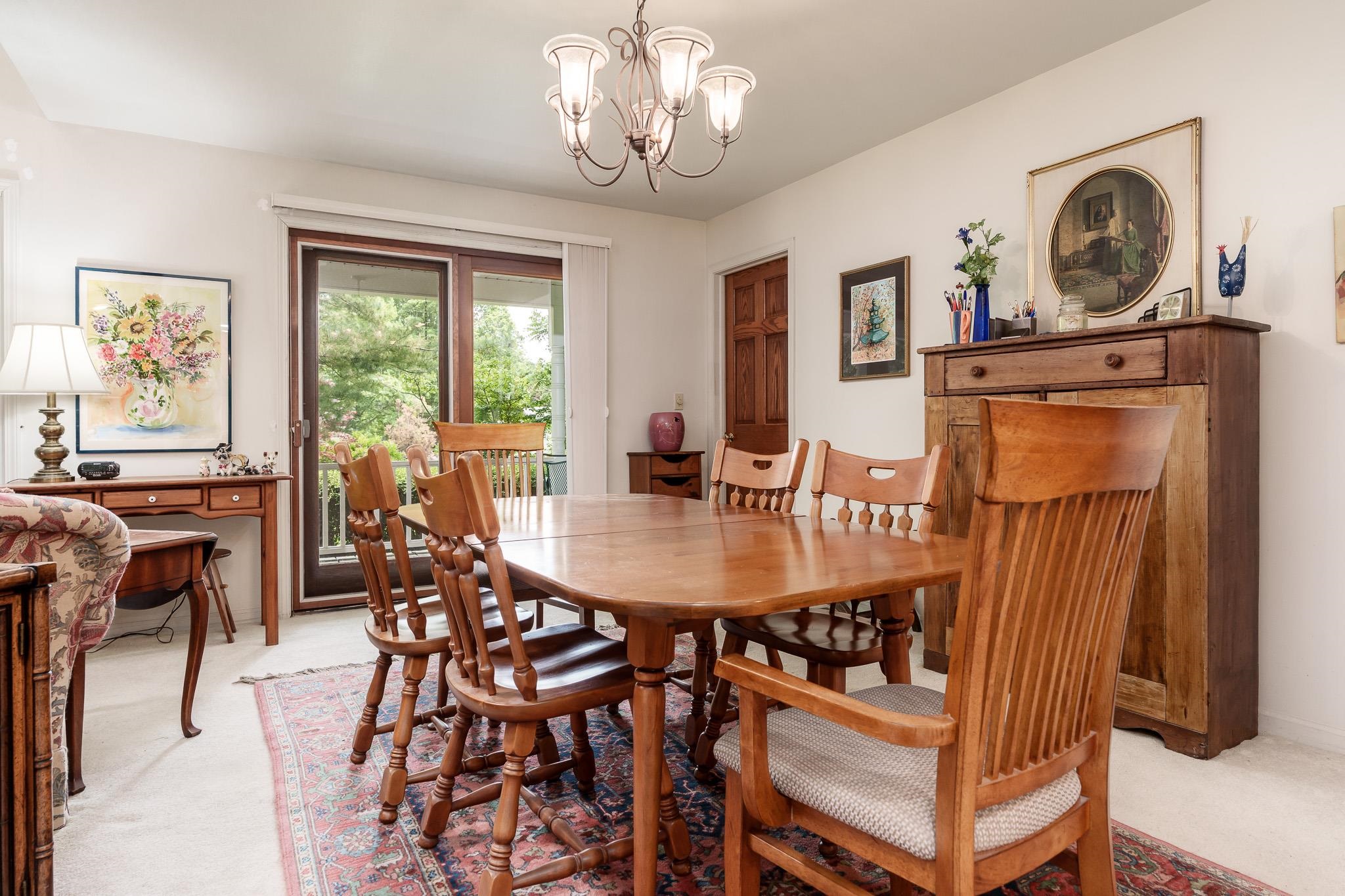 Rockford, Illinois 61107, United States, 3 Bedrooms Bedrooms, ,3 BathroomsBathrooms,Residential,Pending,143694