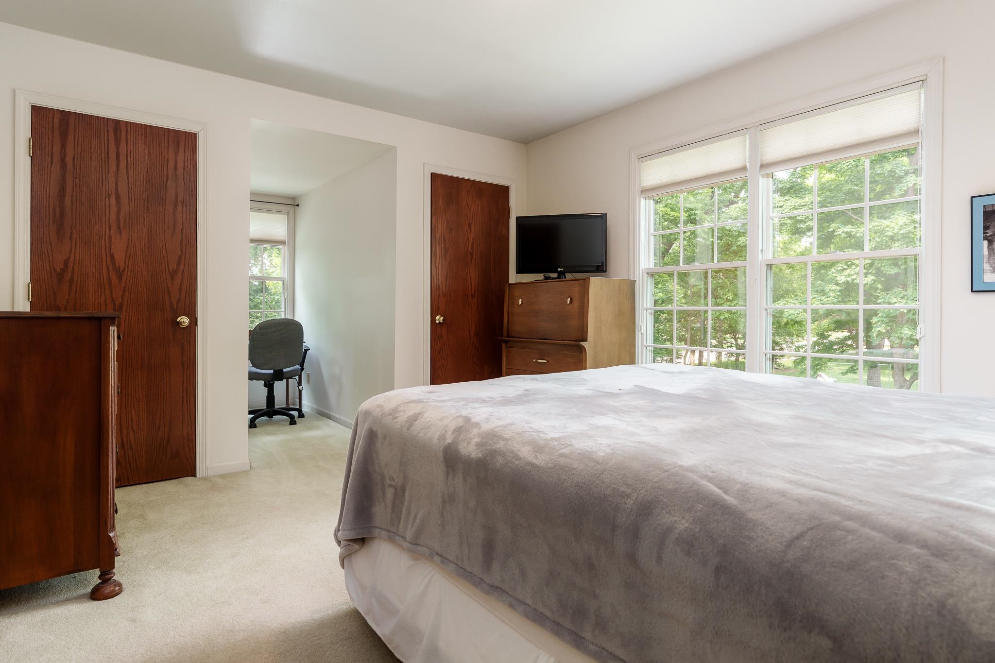 Rockford, Illinois 61107, United States, 3 Bedrooms Bedrooms, ,3 BathroomsBathrooms,Residential,Pending,143694