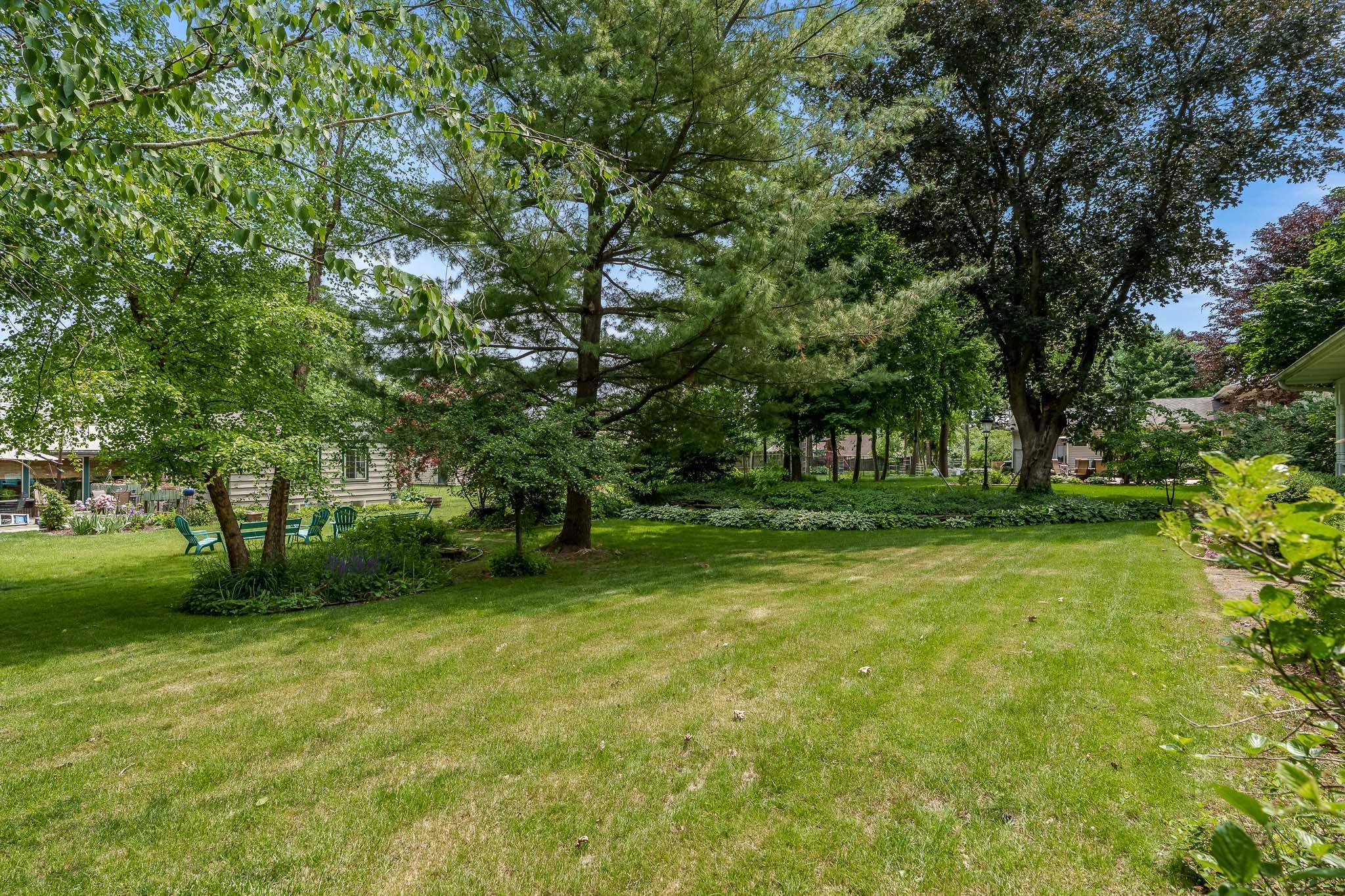 Rockford, Illinois 61107, United States, 3 Bedrooms Bedrooms, ,3 BathroomsBathrooms,Residential,Pending,143694