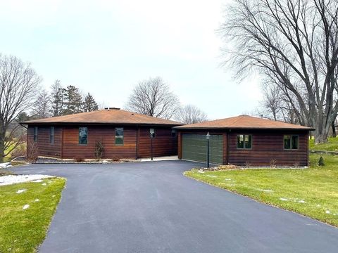 Homes For Sale - 12544 Greensview Drive<br/> Winnebago County, ROSCOE, IL 61073