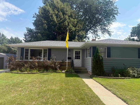 Homes For Sale - 2424 Colorado Avenue<br/> Winnebago County, ROCKFORD, IL 61108