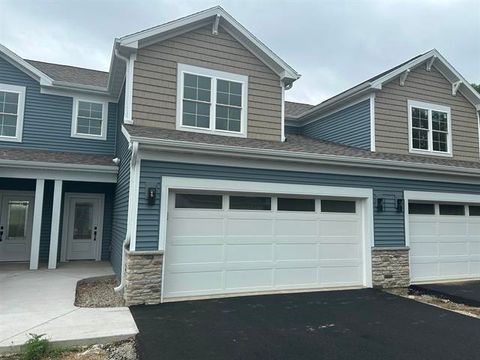 Townhouse For Sale - 3154 S Bartells Drive<br/> BELOIT, WI 53511