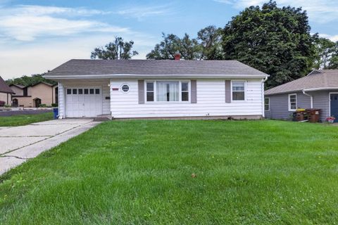 Homes For Sale - 3519 Broadway<br/> Winnebago County, ROCKFORD, IL 61108