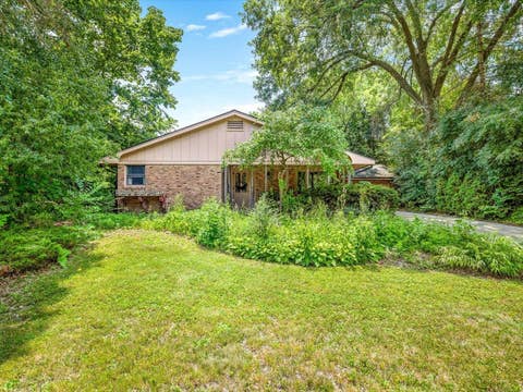 Homes For Sale - 4721 Brookview Rd Rd<br/> ROCKFORD, IL 61107