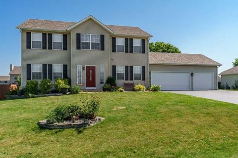 Homes For Sale - 652 Overture Way Way<br/> ROSCOE, IL 61073