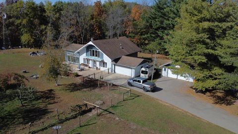 Homes For Sale - 8571 S Whitton Road<br/> HANOVER, IL 61041