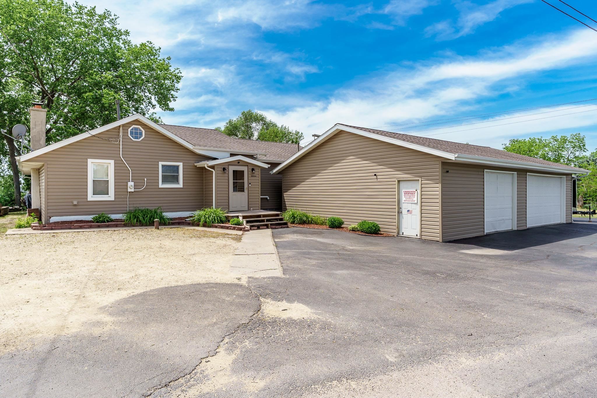 Photo 1 of 65 — 10444 ROCK Lane, ROSCOE, IL 61073