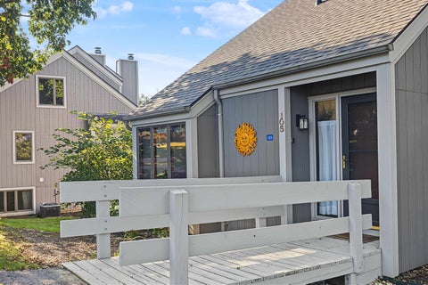 Townhouse For Sale - 105 Plum Cove Drive<br/> GALENA, IL 61036