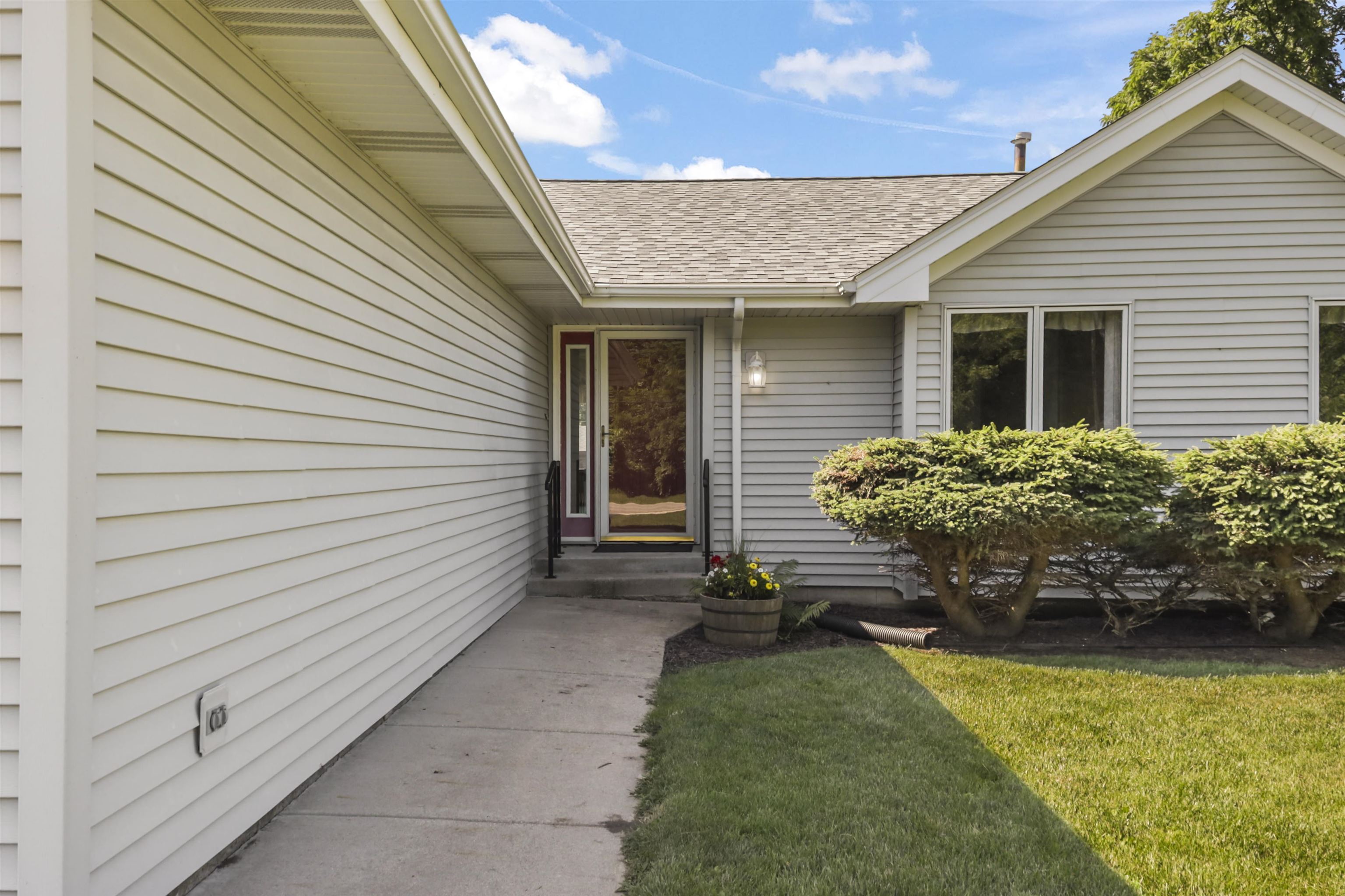 5939 Chestnut Street - Photo 2