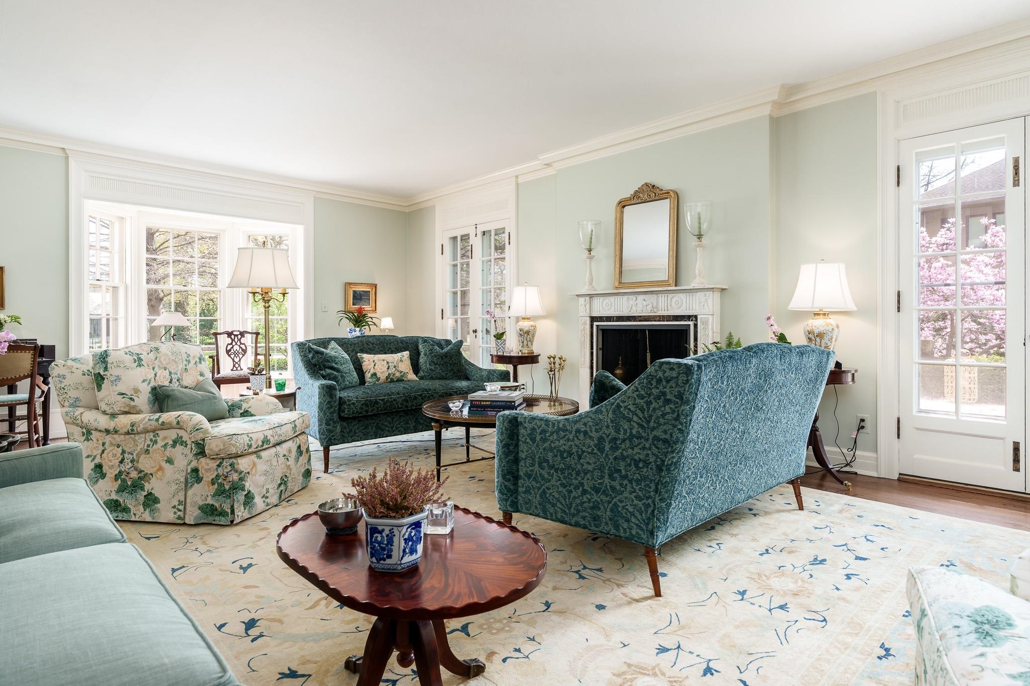 Rockford, Illinois 61103, United States, 4 Bedrooms Bedrooms, ,4 BathroomsBathrooms,Residential,Pending,118211