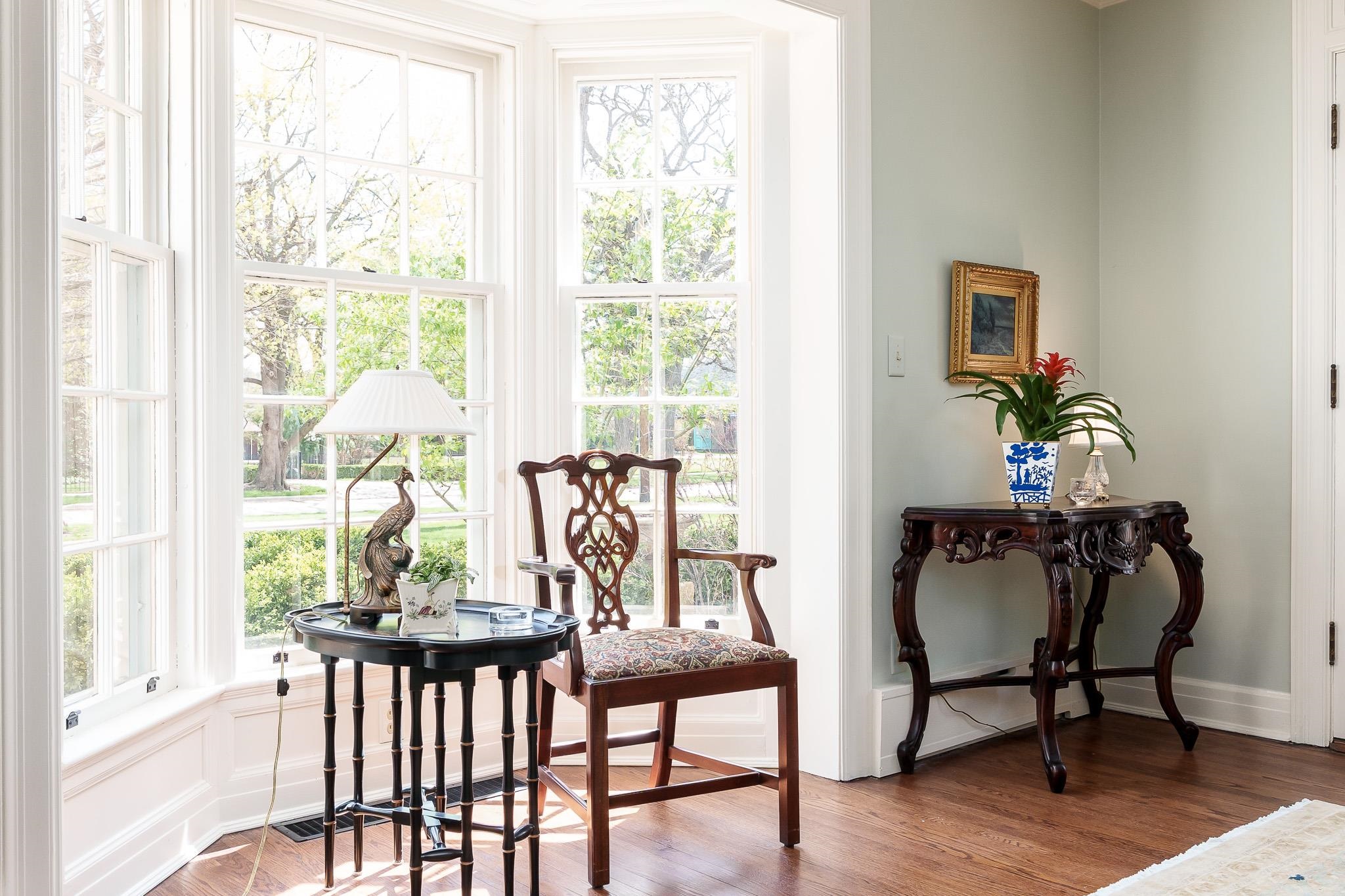 Rockford, Illinois 61103, United States, 4 Bedrooms Bedrooms, ,4 BathroomsBathrooms,Residential,Pending,118211