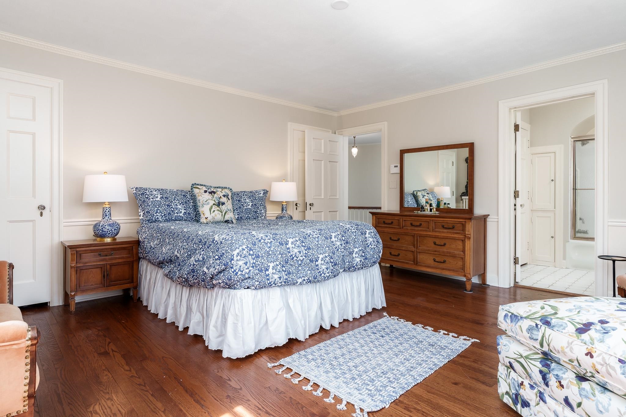 Rockford, Illinois 61103, United States, 4 Bedrooms Bedrooms, ,4 BathroomsBathrooms,Residential,Pending,118211