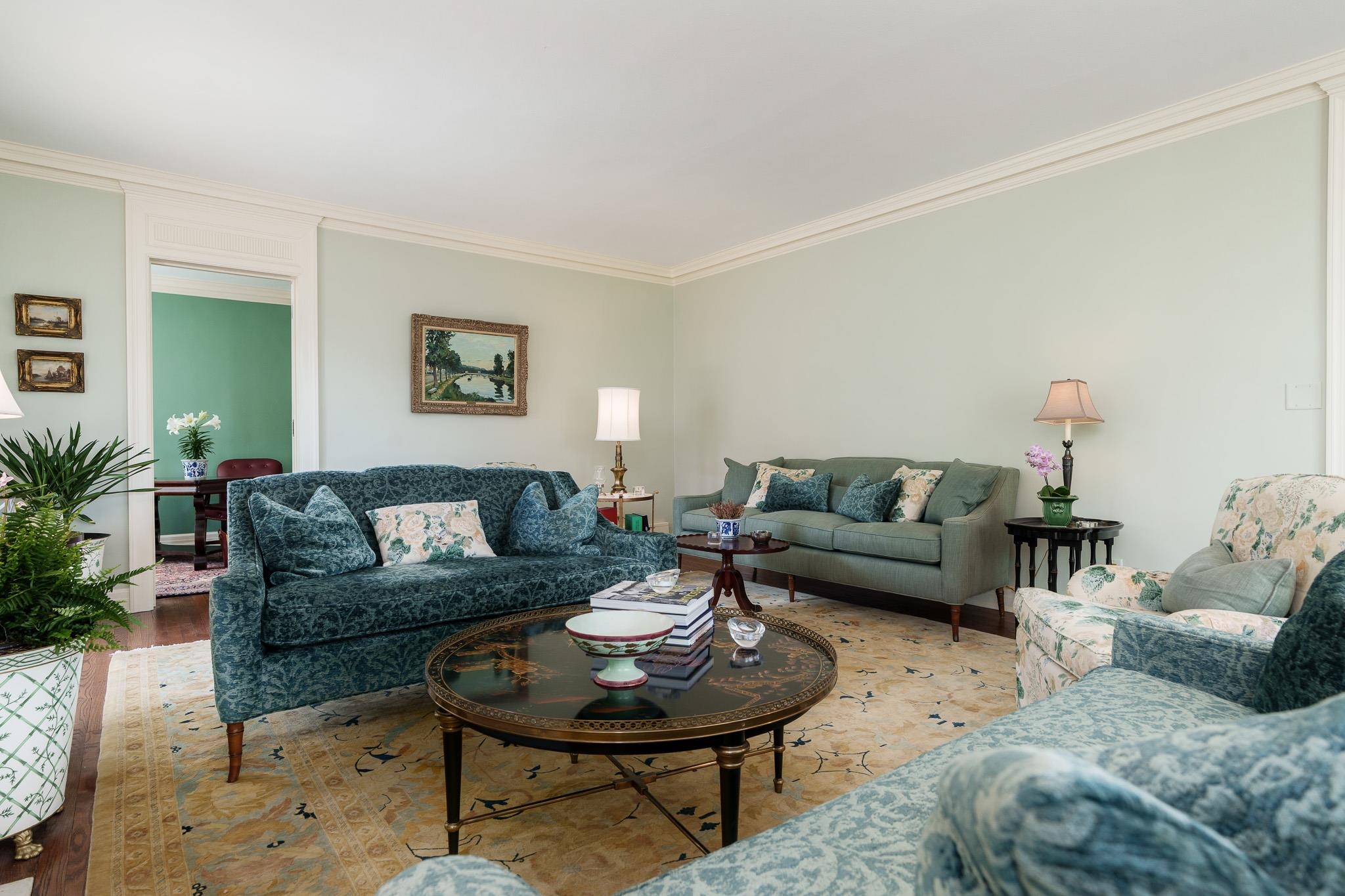 Rockford, Illinois 61103, United States, 4 Bedrooms Bedrooms, ,4 BathroomsBathrooms,Residential,Pending,118211