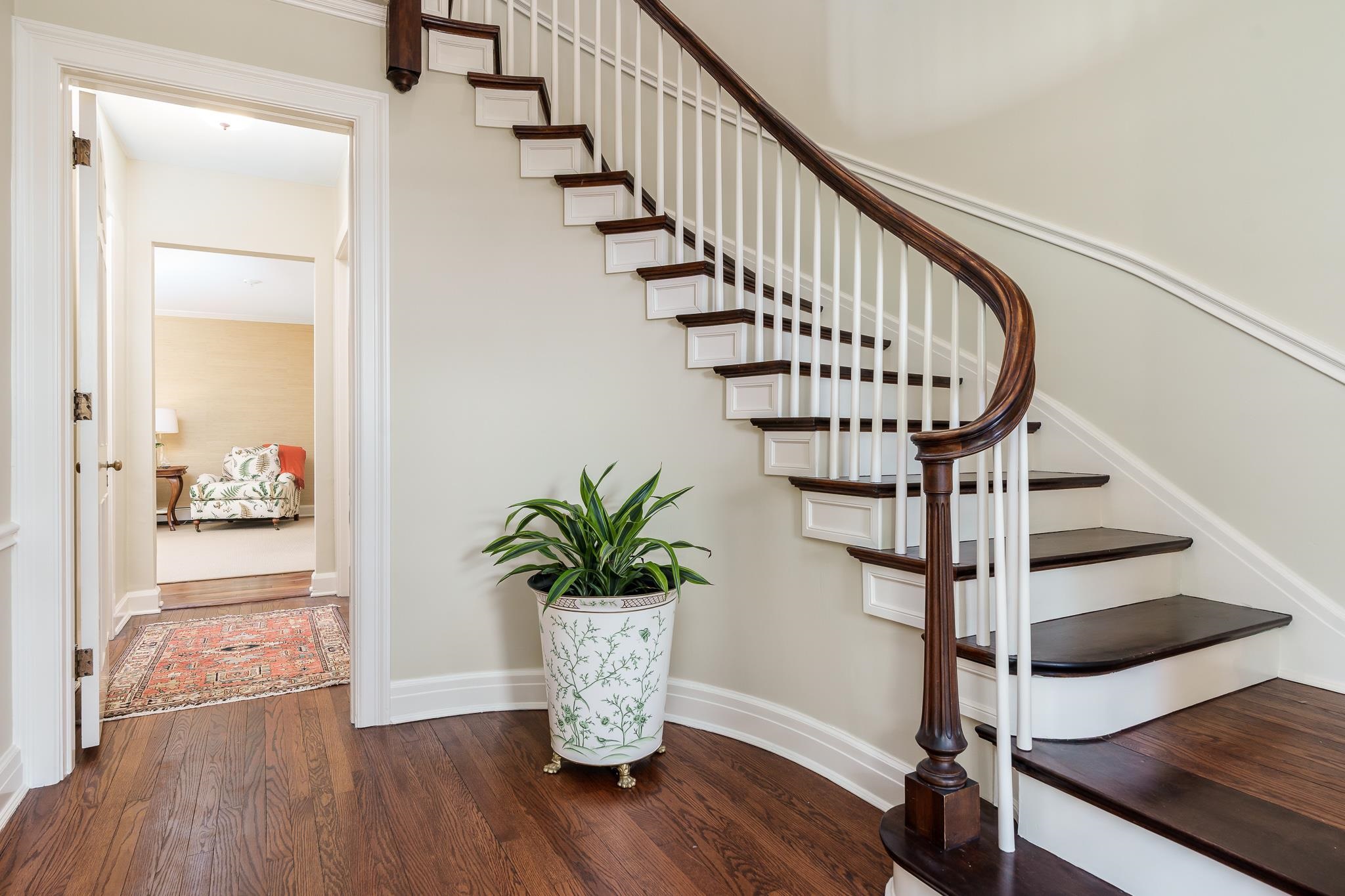 Rockford, Illinois 61103, United States, 4 Bedrooms Bedrooms, ,4 BathroomsBathrooms,Residential,Pending,118211