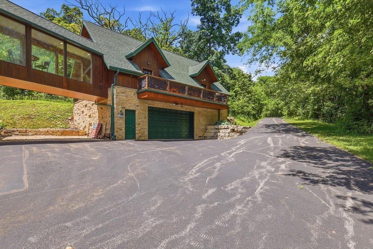 2105 N Elizabeth Scales Mound Road