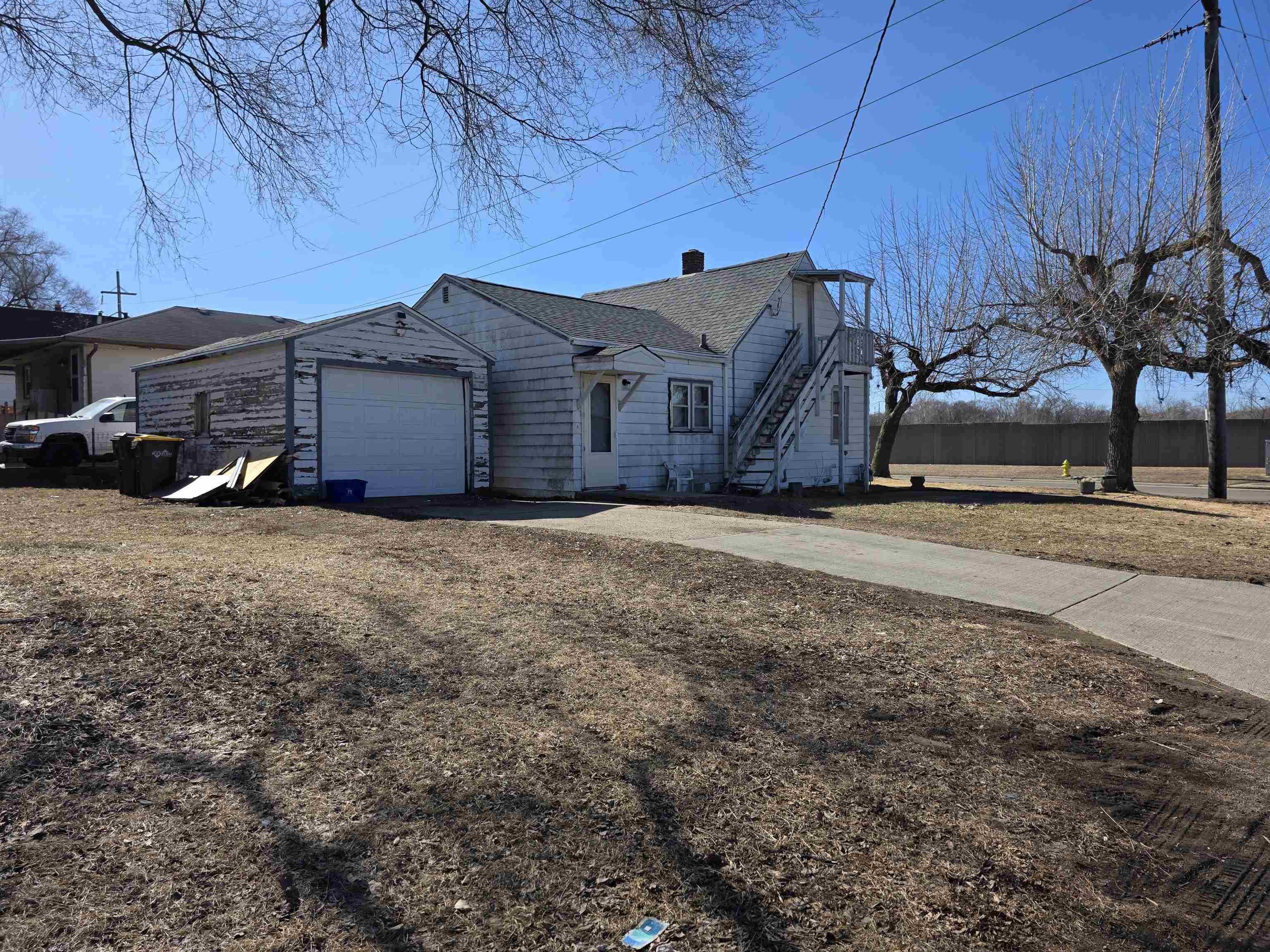 2802 8th St - Photo 3