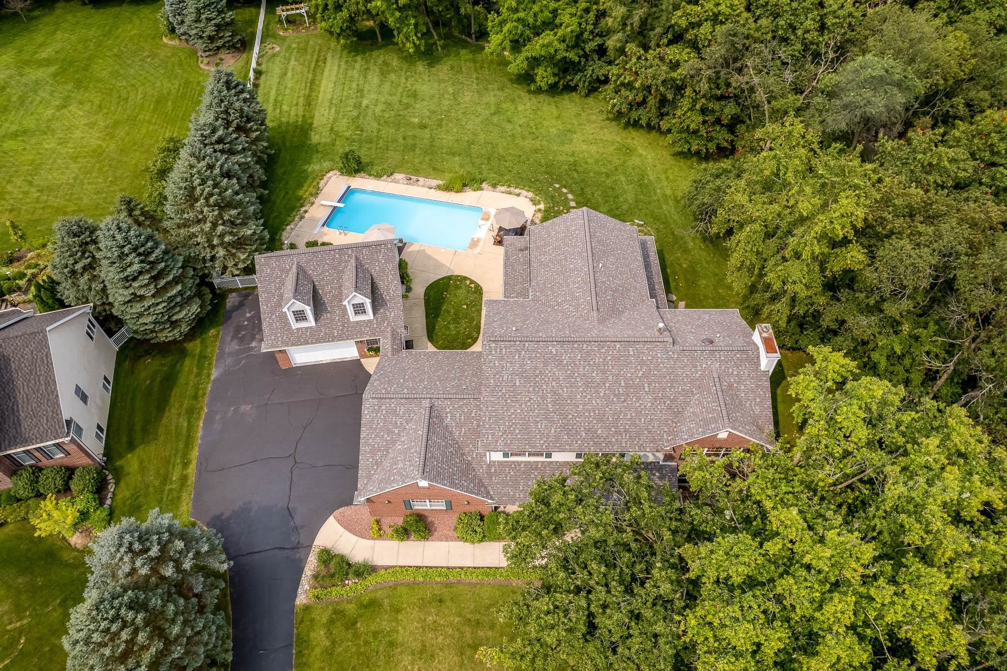 Roscoe, Illinois 61073, United States, 4 Bedrooms Bedrooms, ,4 BathroomsBathrooms,Residential,Pending,20727