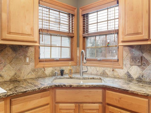 Roscoe, Illinois 61073, United States, 4 Bedrooms Bedrooms, ,4 BathroomsBathrooms,Residential,Pending,20727