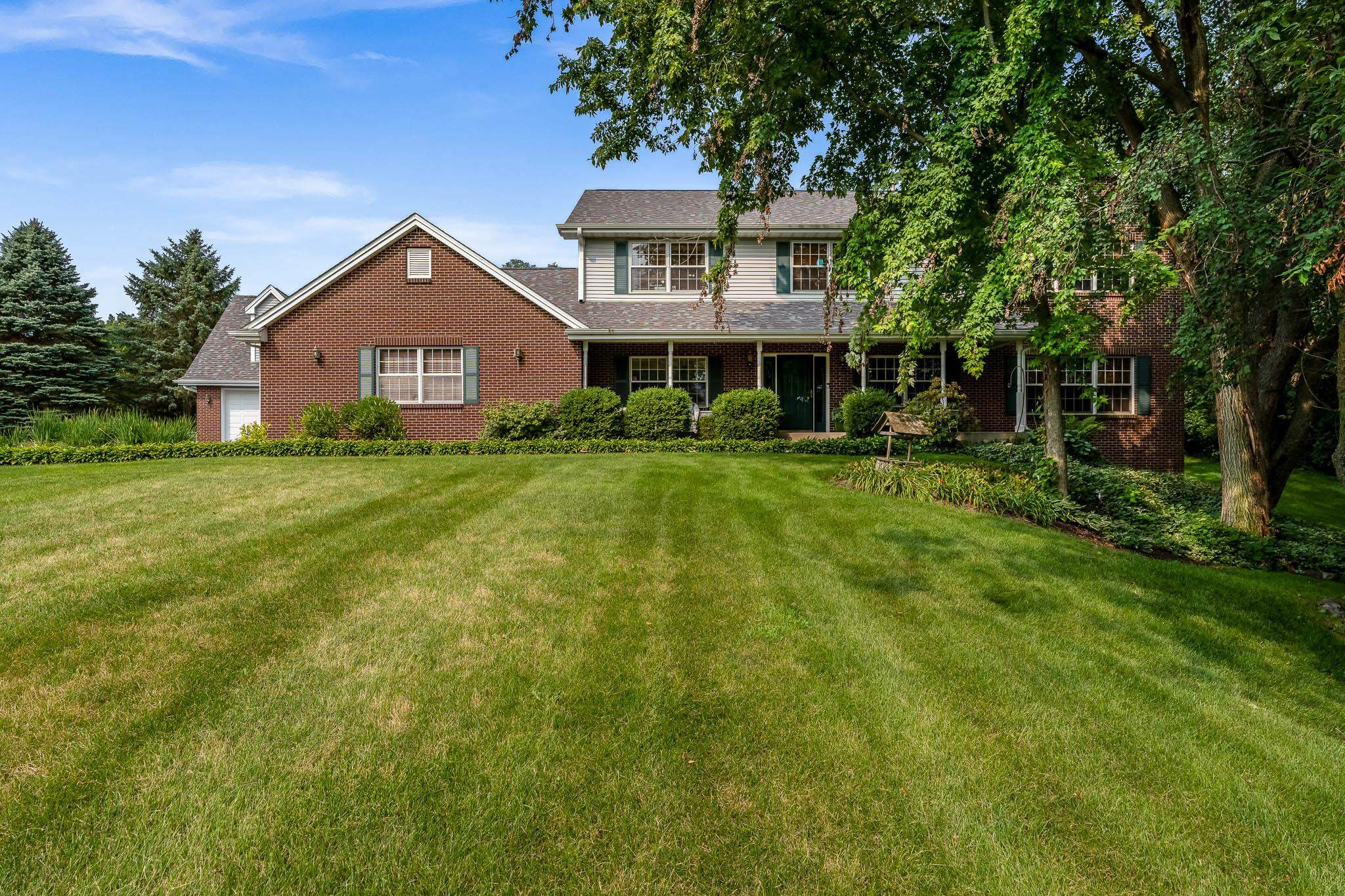 Roscoe, Illinois 61073, United States, 4 Bedrooms Bedrooms, ,4 BathroomsBathrooms,Residential,Pending,20727