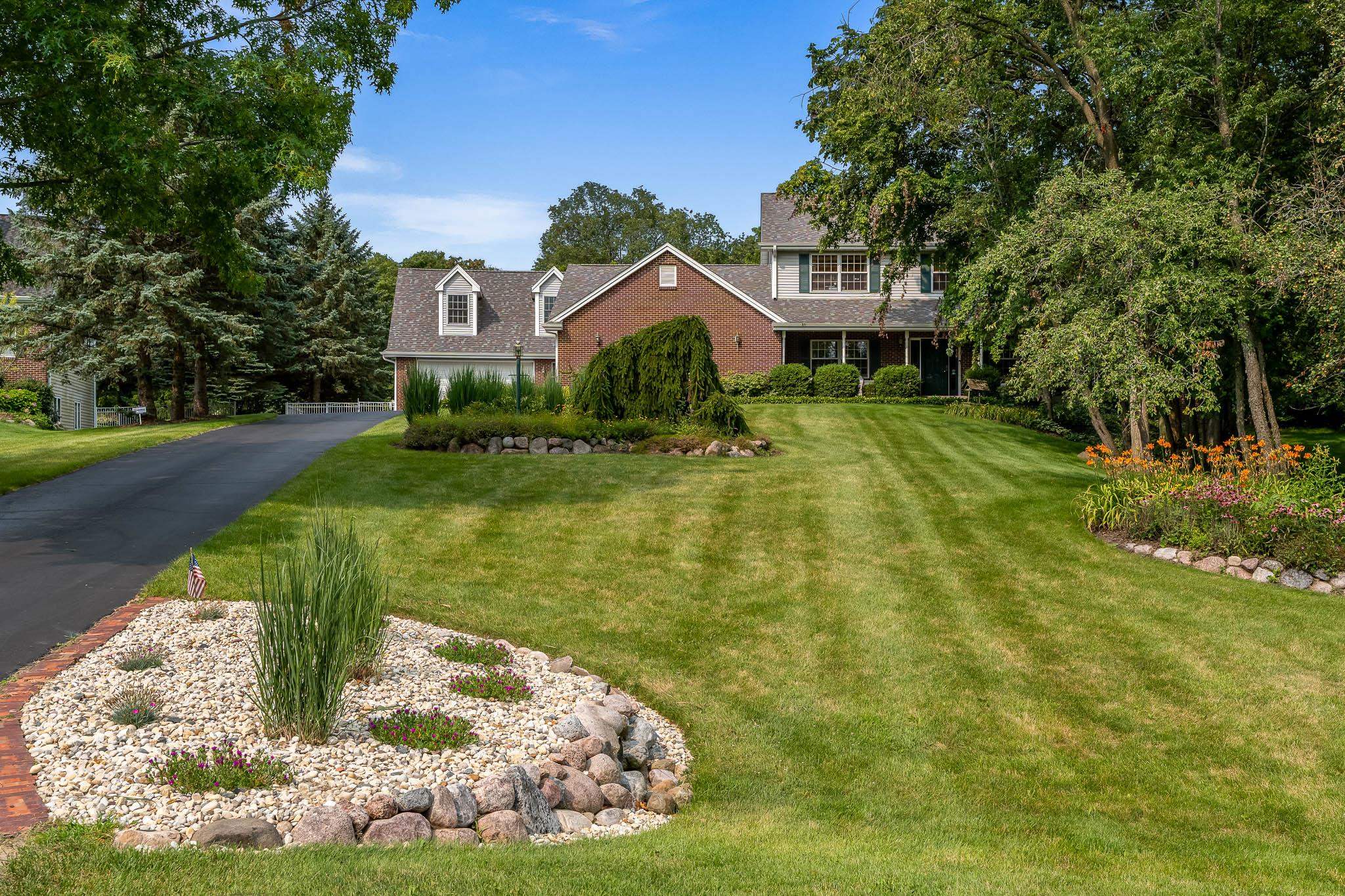 Roscoe, Illinois 61073, United States, 4 Bedrooms Bedrooms, ,4 BathroomsBathrooms,Residential,Pending,20727