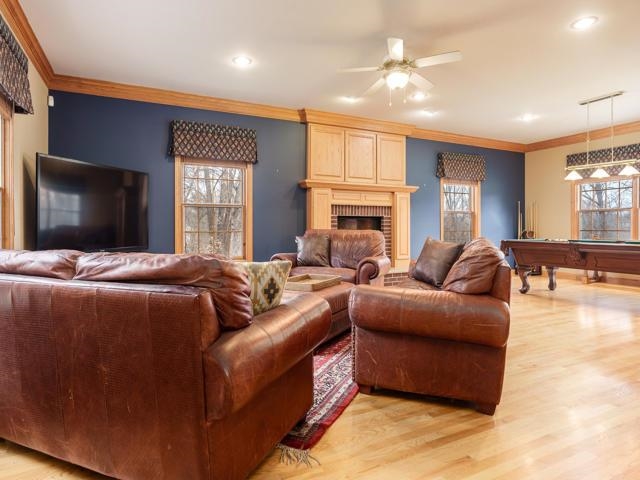 Roscoe, Illinois 61073, United States, 4 Bedrooms Bedrooms, ,4 BathroomsBathrooms,Residential,Pending,20727