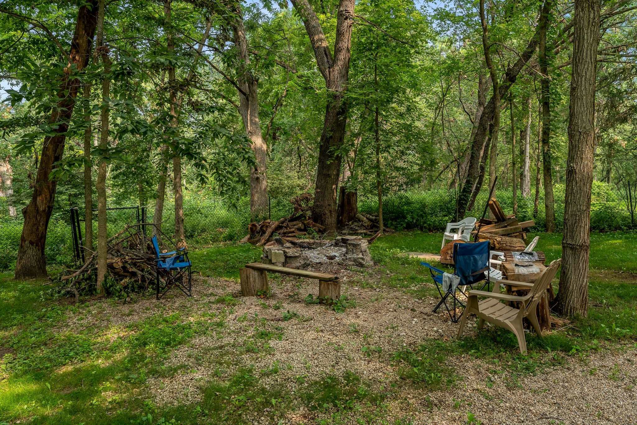 Roscoe, Illinois 61073, United States, 4 Bedrooms Bedrooms, ,4 BathroomsBathrooms,Residential,Pending,20727