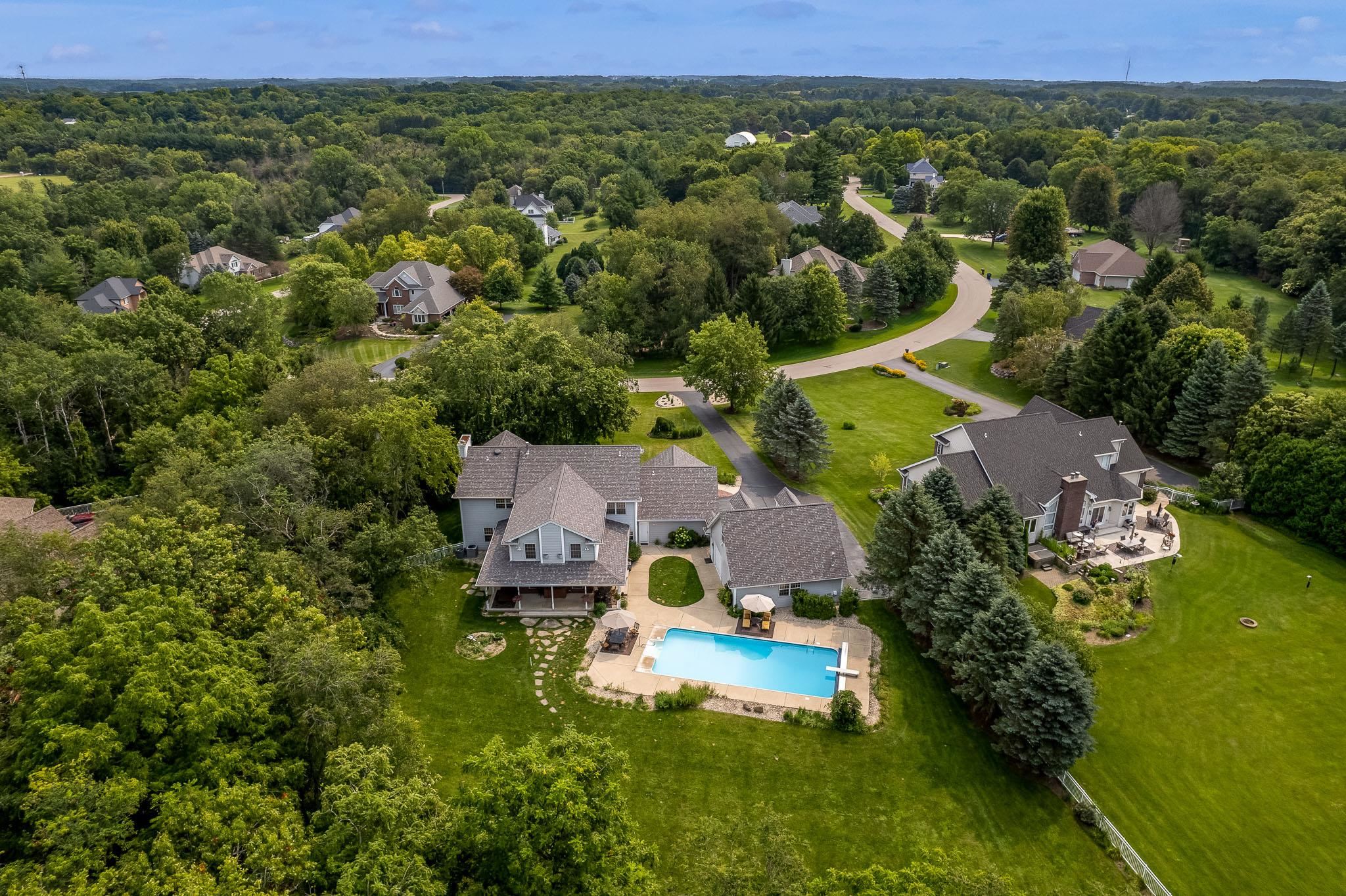 Roscoe, Illinois 61073, United States, 4 Bedrooms Bedrooms, ,4 BathroomsBathrooms,Residential,Pending,20727