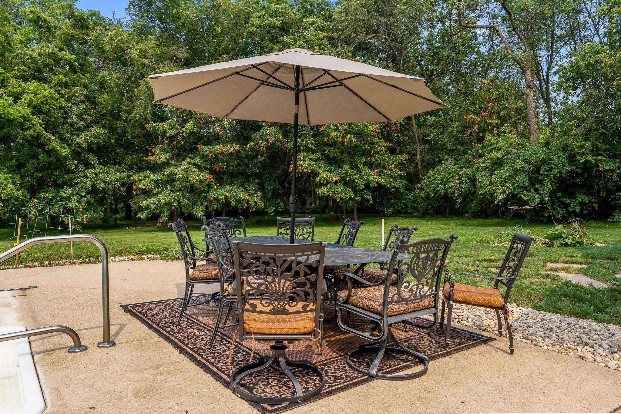 Roscoe, Illinois 61073, United States, 4 Bedrooms Bedrooms, ,4 BathroomsBathrooms,Residential,Pending,20727